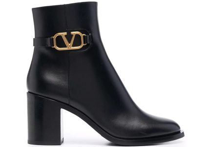 Valentino Garavani Vlogo plaque ankle boots - DUBAI ALL STAR