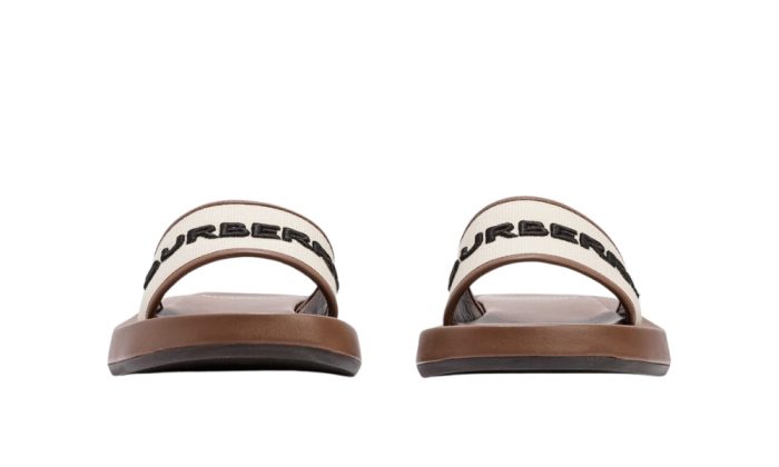 Burberry Buckingham Slide - DUBAI ALL STAR