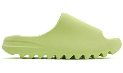 Yeezy Slides "Glow Green" - DUBAI ALL STAR