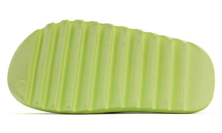 Yeezy Slides "Glow Green" - DUBAI ALL STAR