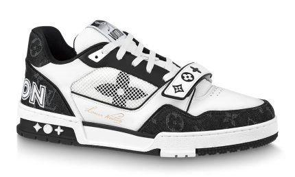 LV Trainer Sneaker "Black - White"